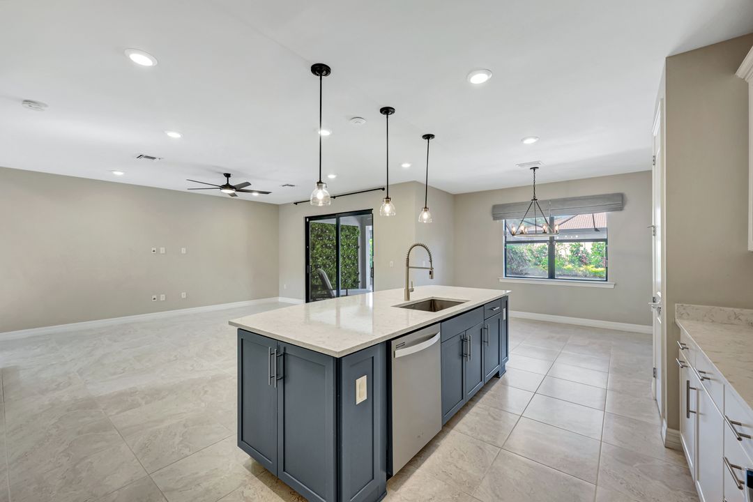 7265 Wilton Dr N, Naples, FL 34109