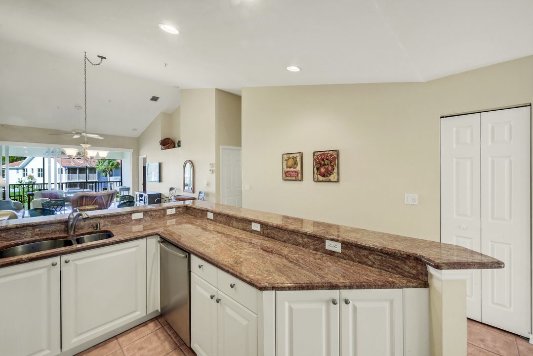 5070 Cedar Springs Dr #203, Naples, FL 34110