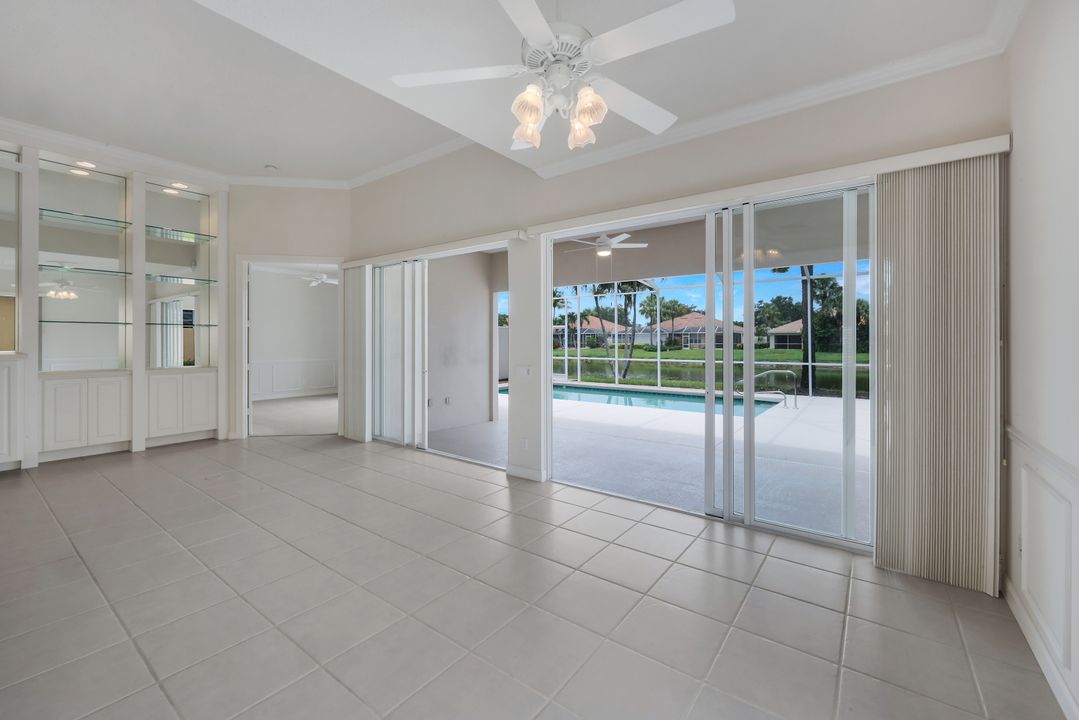 4471 Prescott Ln, Naples, FL 34119