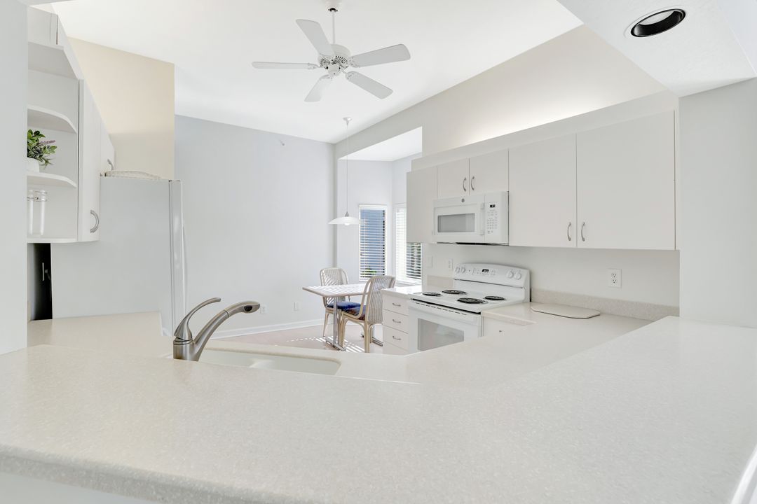 7654 Pebble Creek Cir #301, Naples, FL 34108