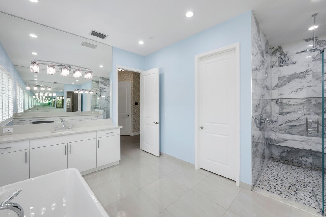 12063 Azalea Wy, Naples, FL 34120