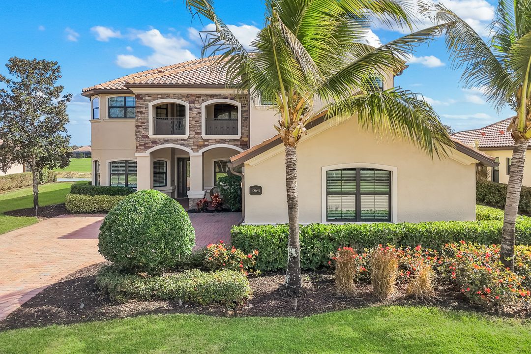 28647 Lisburn Ct, Bonita Springs, FL 34135
