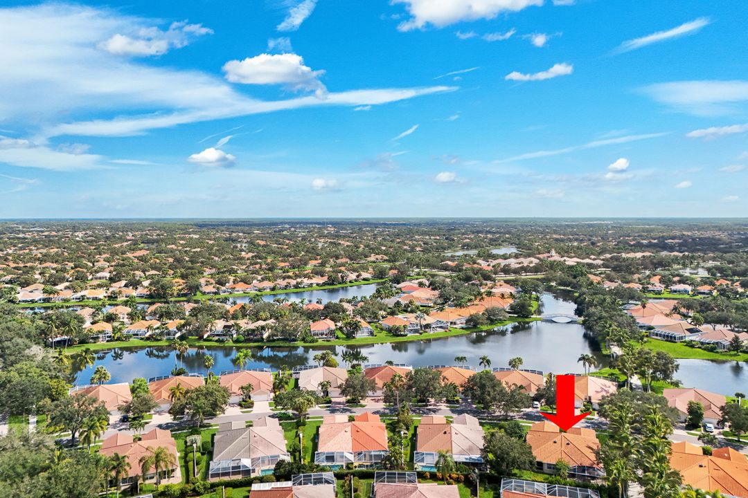 5808 Drummond Way, Naples, FL 34119