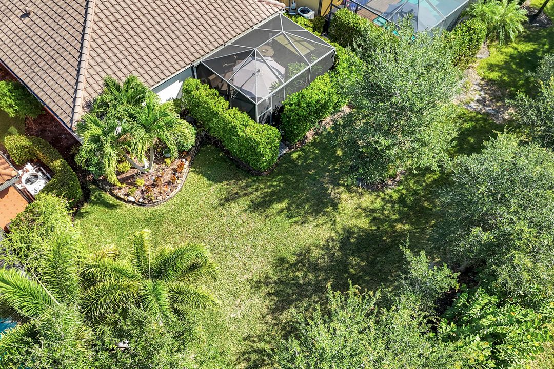 4244 Raffia Palm Cir, Naples, FL 34119