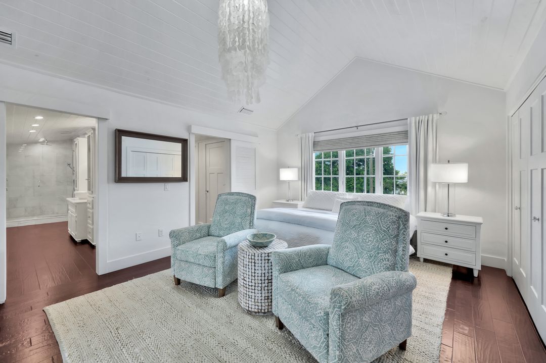 535 93rd Ave N, Naples, FL 34108