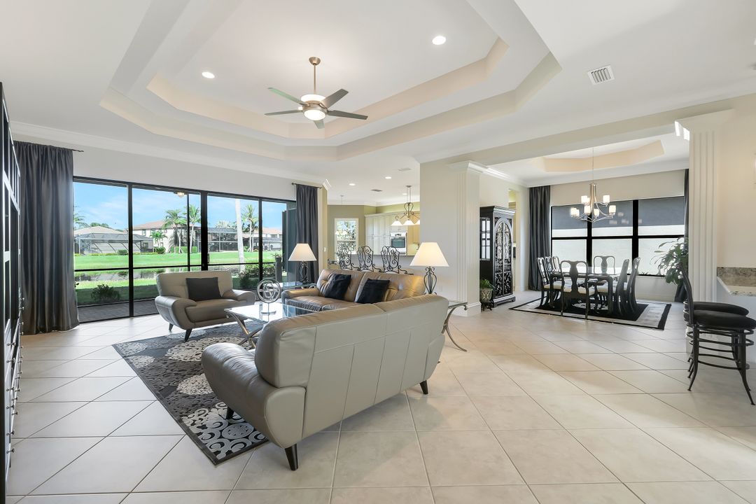 3384 Atlantic Cir, Naples, FL 34119