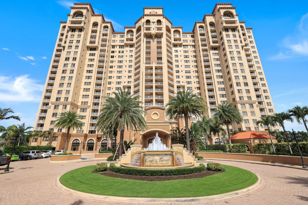 6597 Nicholas Blvd #306, Naples, FL 34108
