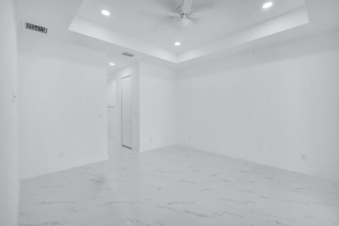 3923 NW 38th St, Cape Coral, FL 33993