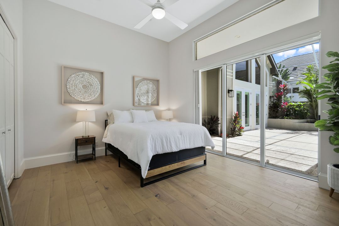 109 Greenfield Ct, Naples, FL 34110