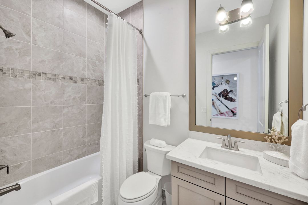 2534 Windward Ct #15-101, Naples, FL 34112