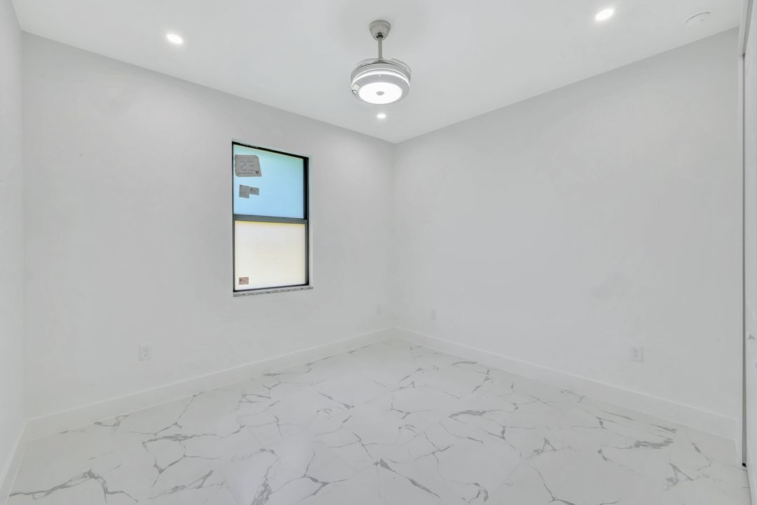 2407 Jetridge St, Alva, FL 33920