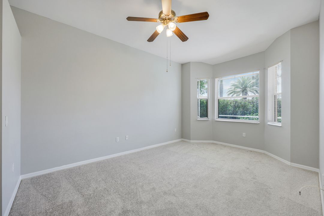 6504 Castlelawn Pl, Naples, FL 34113