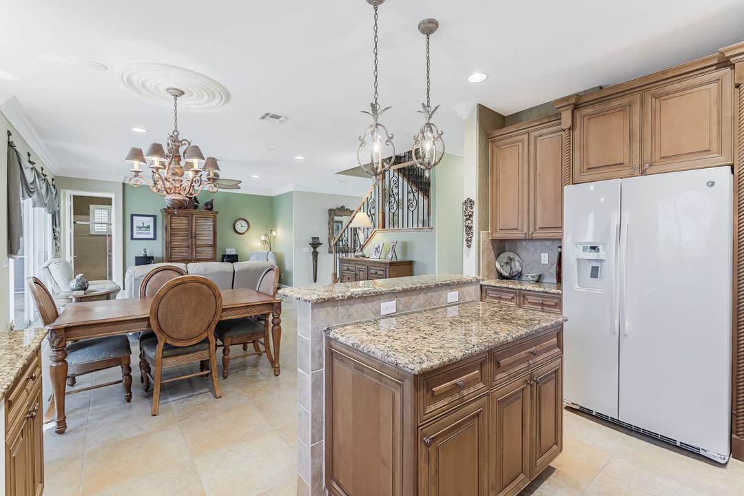 8710 Paseo De Valencia St, Fort Myers, FL 33908