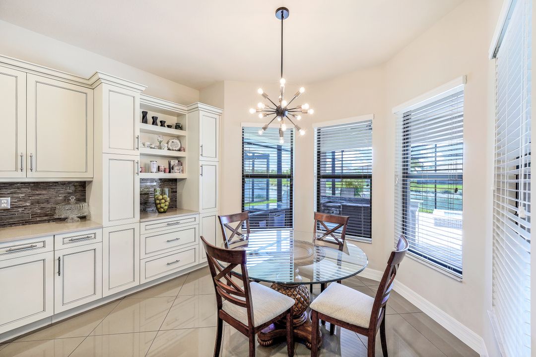 4679 Azalea Dr, Naples, FL 34119