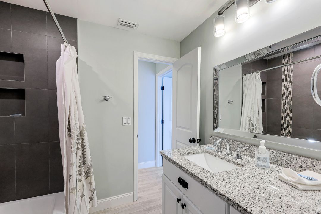 5309 SW 11th Pl, Cape Coral, FL 33914