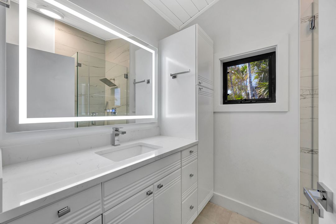 5435 Osprey Ct, Sanibel, FL 33957