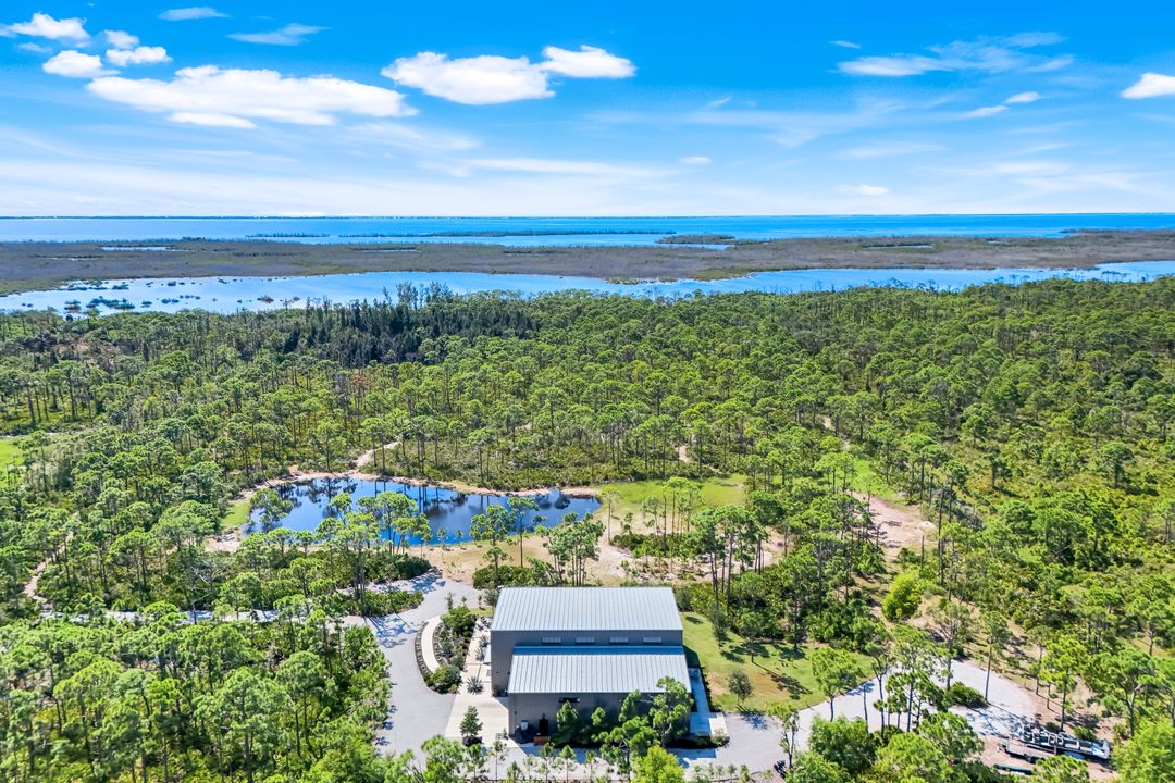 4412 Pinetree Blvd, Saint James City, FL 33956