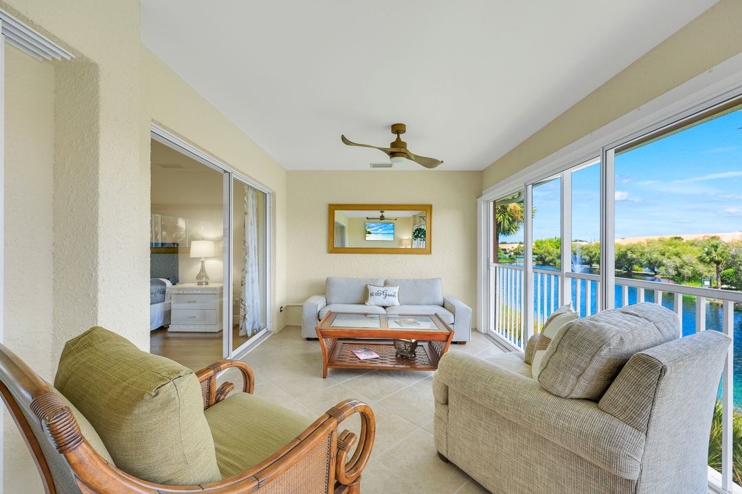 6720 Beach Resort Dr #10, Naples, FL 34114
