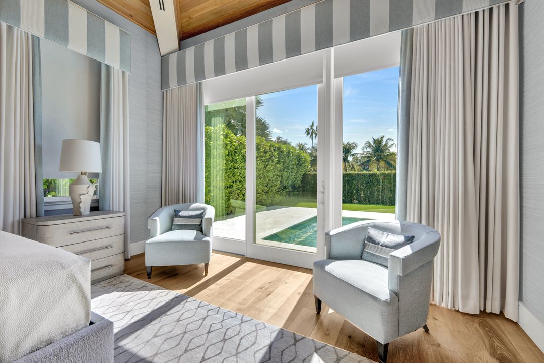 6892 Leeward Wy, Naples, FL 34109