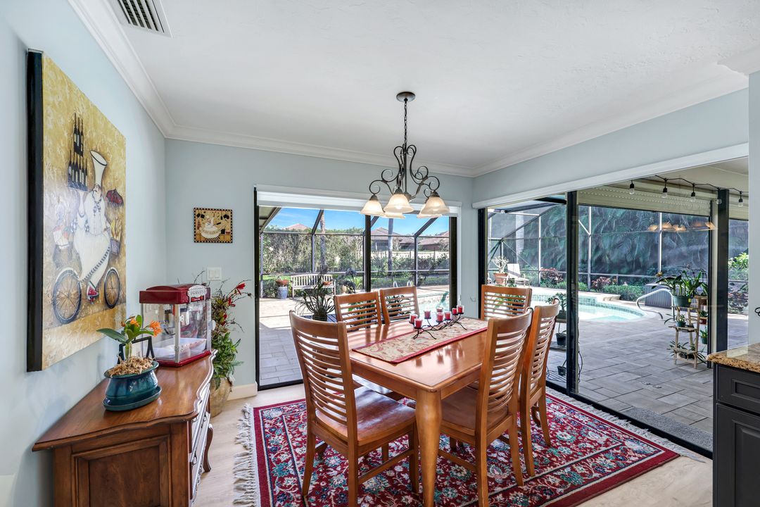 1933 Empress Ct, Naples, FL 34110