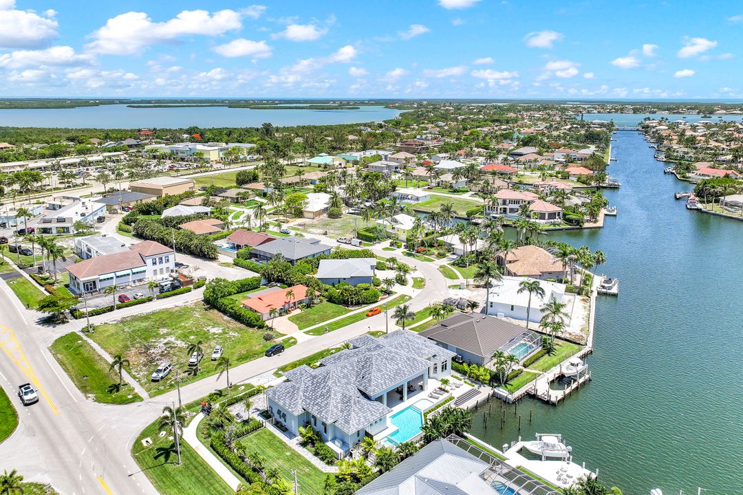 100 S Bahama Ave, Marco Island, FL 34145