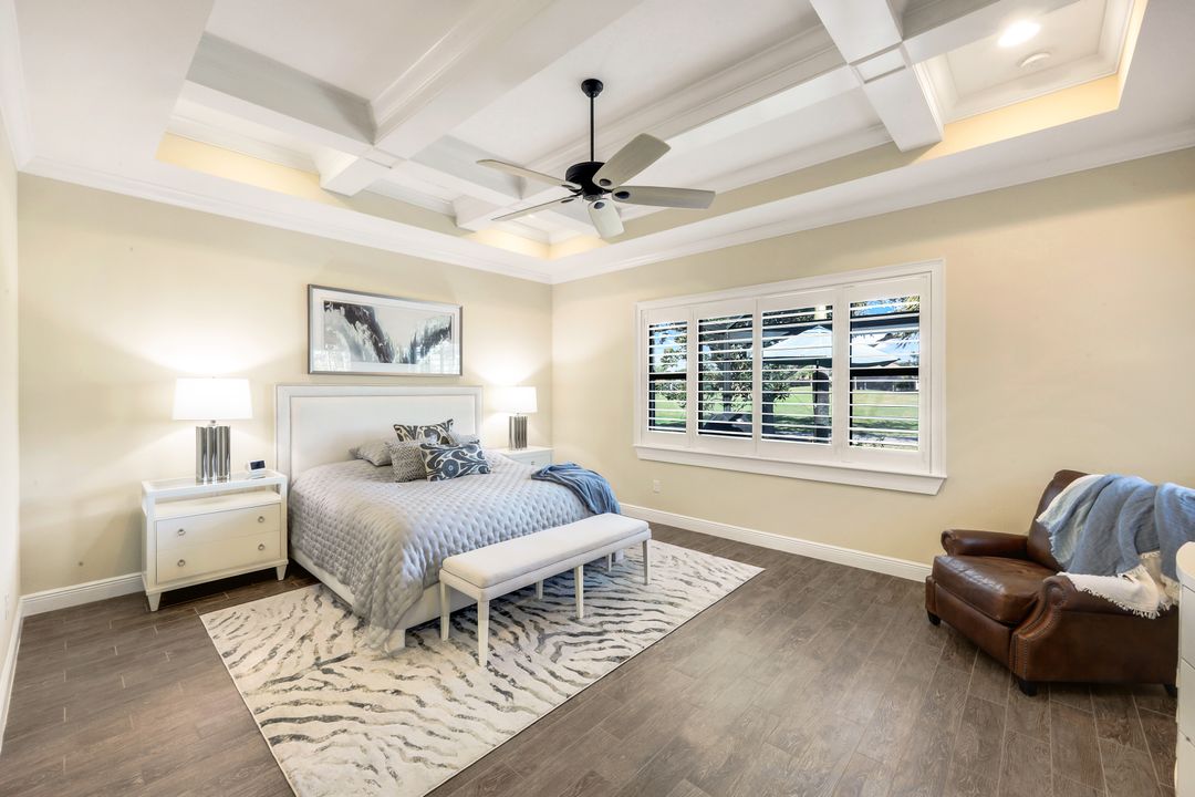 11925 Heather Woods Ct, Naples, FL 34120