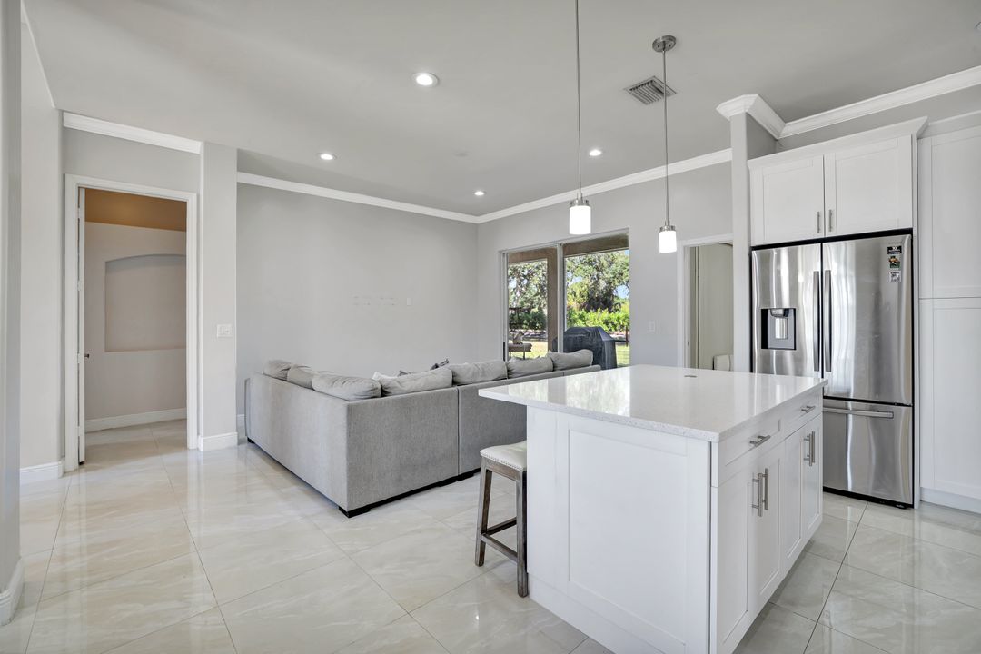 721 Grand Rapids Blvd, Naples, FL 34120