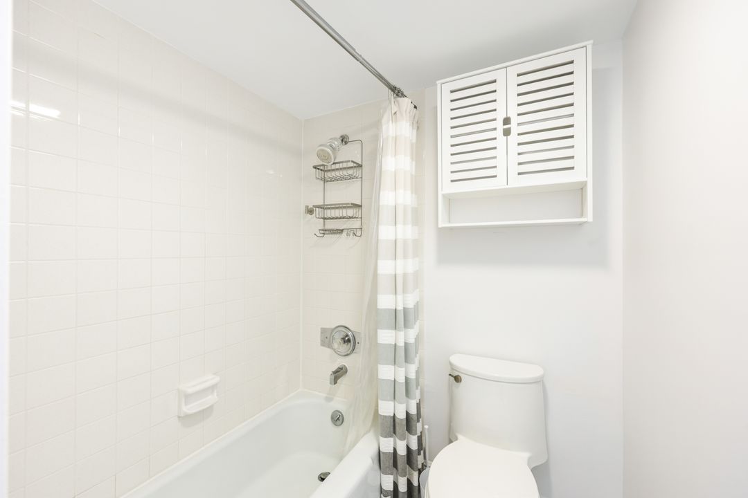 3200 Gulf Shore Blvd N #112, Naples, FL 34103