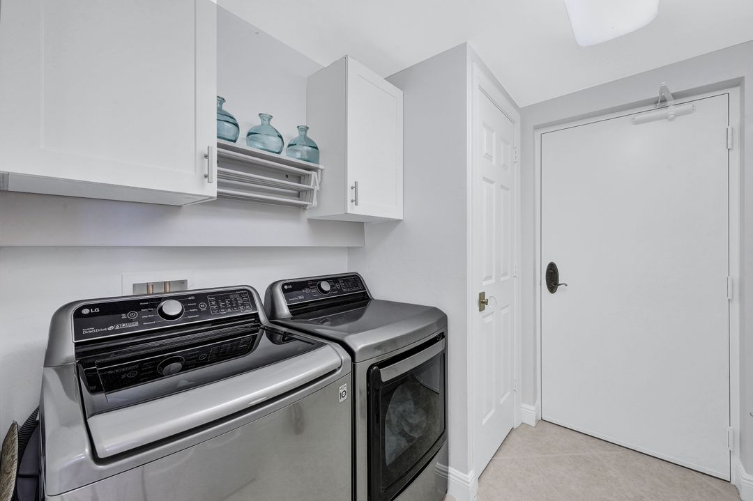 1065 Borghese Ln #1806, Naples, FL 34114