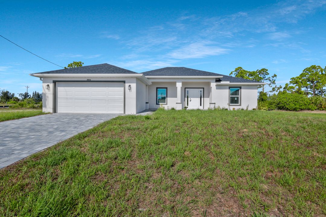 3804 NE 9th Pl, Cape Coral, FL 33909
