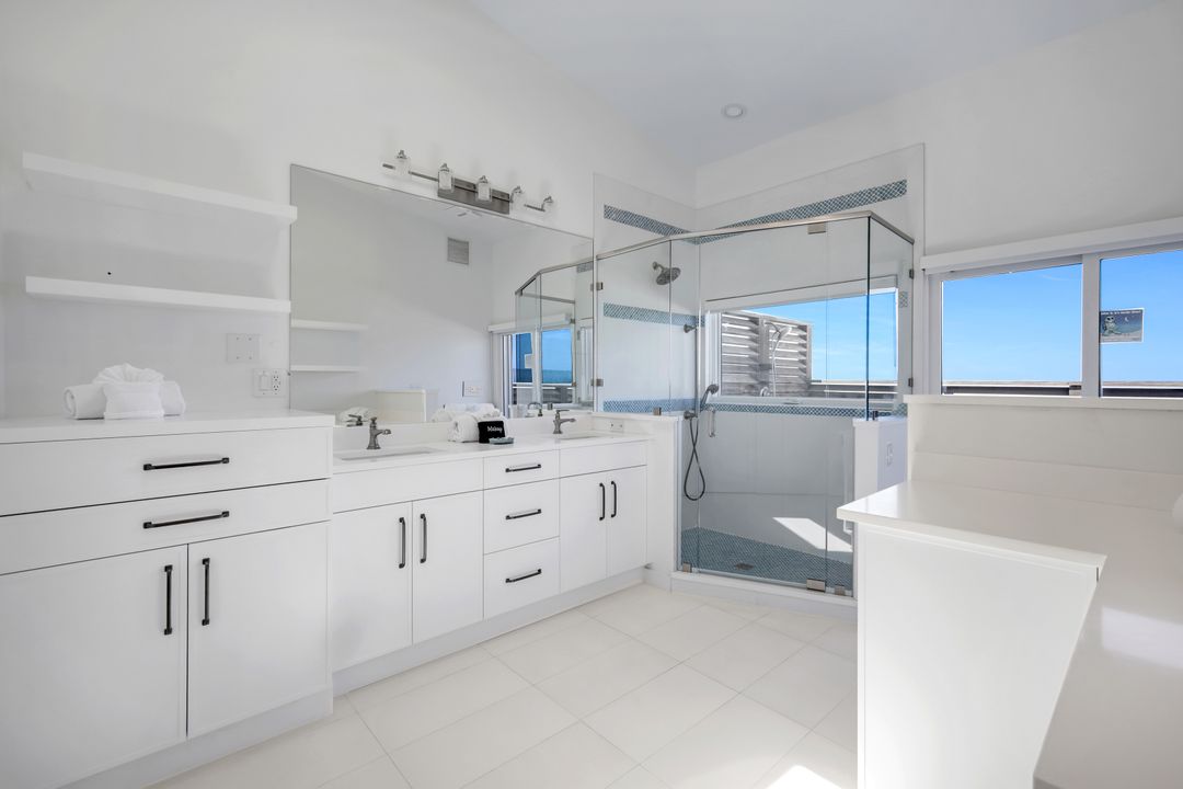 16500 Captiva Dr, Captiva, FL 33924
