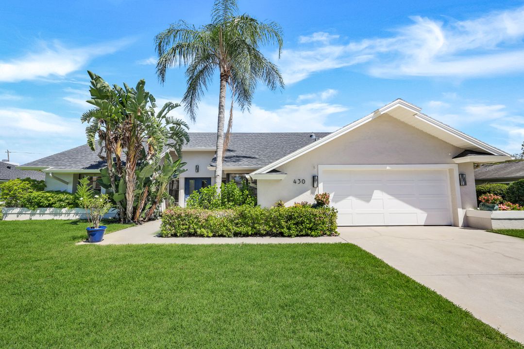 430 Cypress Way E, Naples, FL 34110