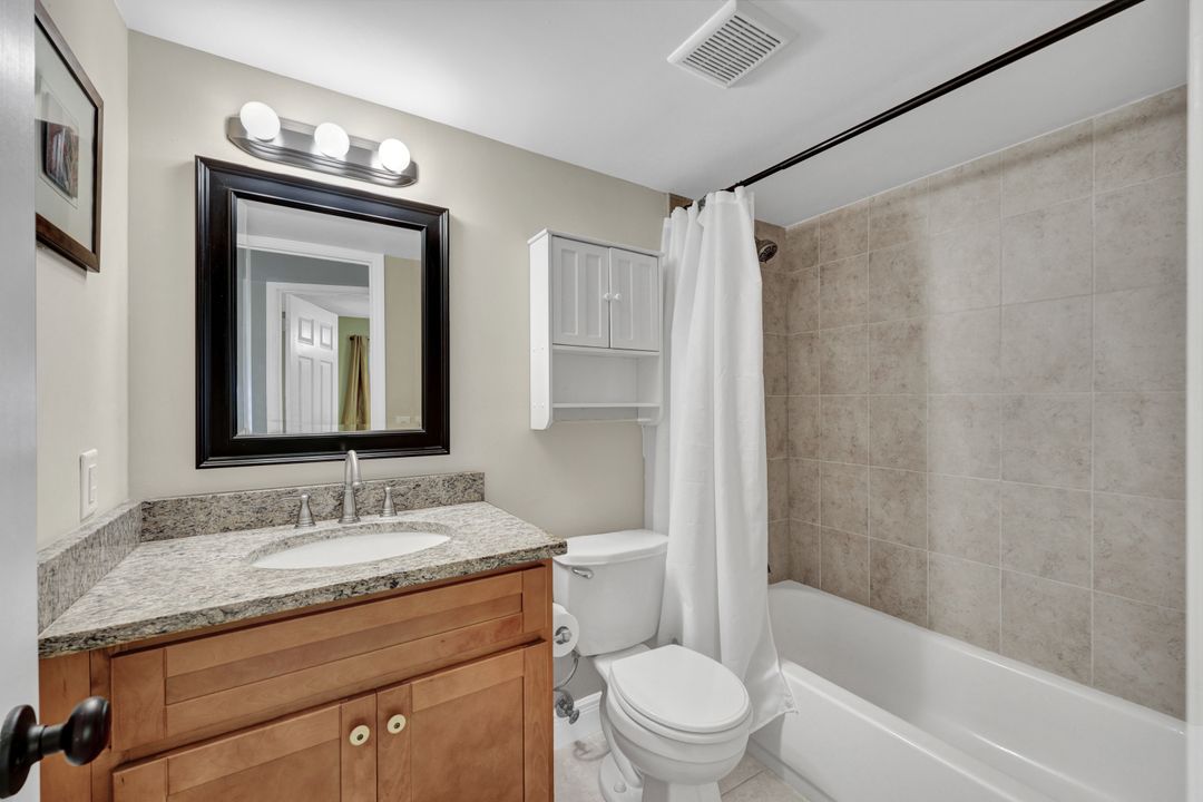 100 Forest Lakes Blvd #110, Naples, FL 34105