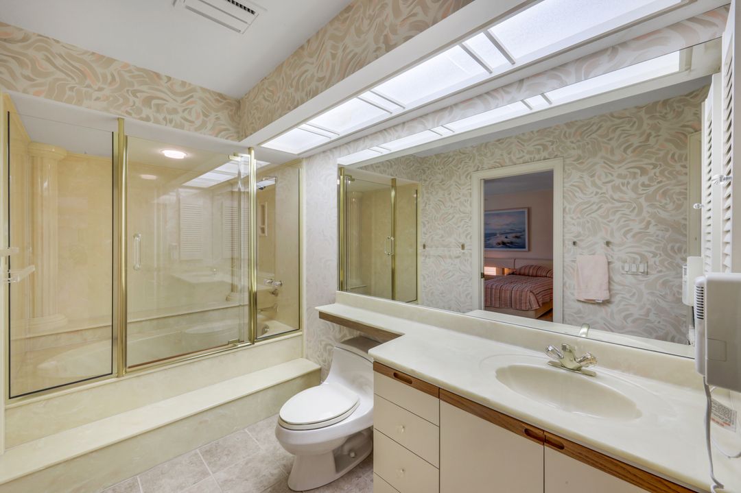 2227 Regal Way, Naples, FL 34110