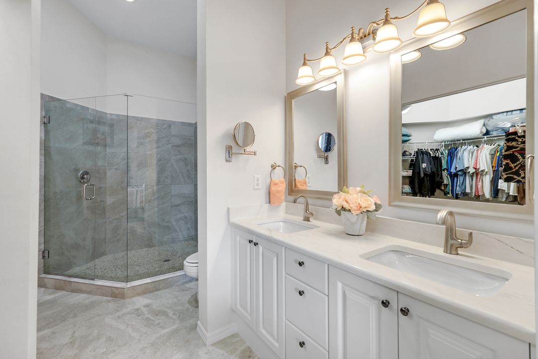 5070 Cedar Springs Dr #204, Naples, FL 34110