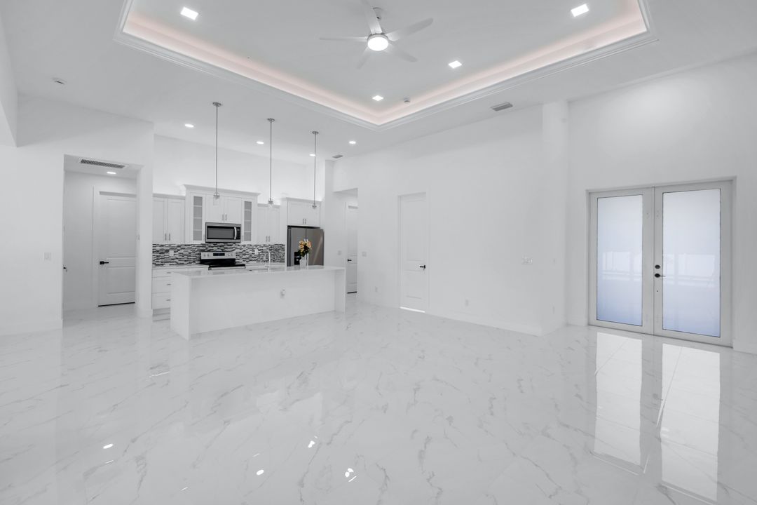 3923 NW 38th St, Cape Coral, FL 33993