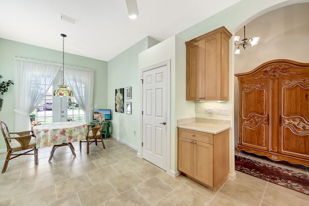 10376 Flat Stone Loop, Bonita Springs, FL 34135