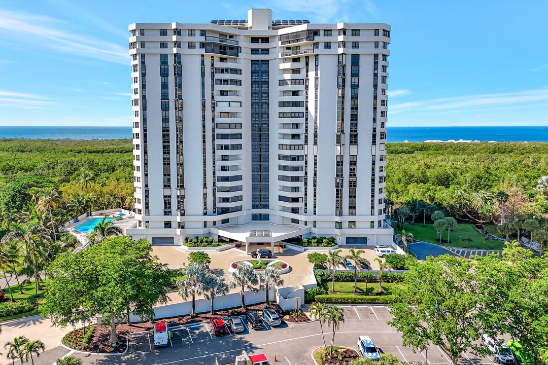 6001 Pelican Bay Blvd #1405, Naples, FL 34108