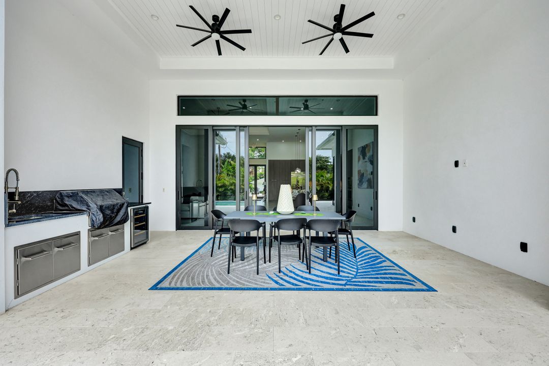 1317 Cypress Woods Dr, Naples, FL 34103