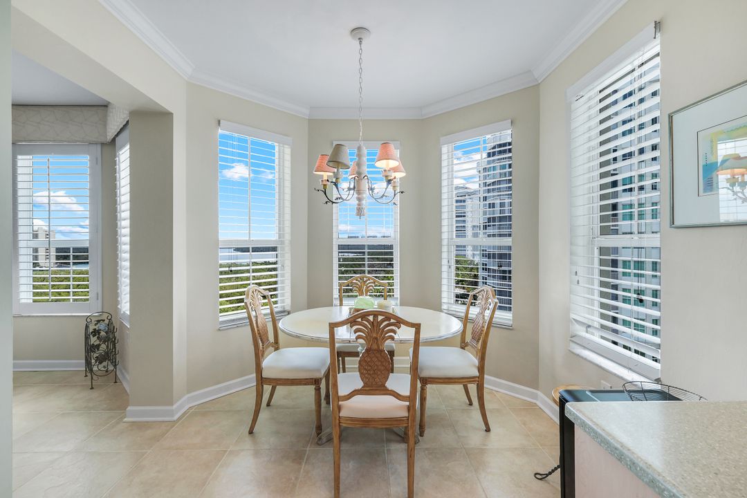 315 Dunes Blvd #707, Naples, FL 34110