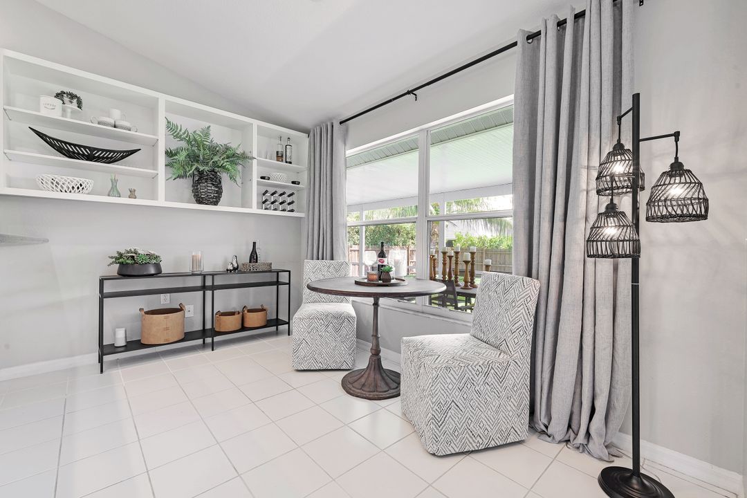 282 Madison Dr, Naples, FL 34110