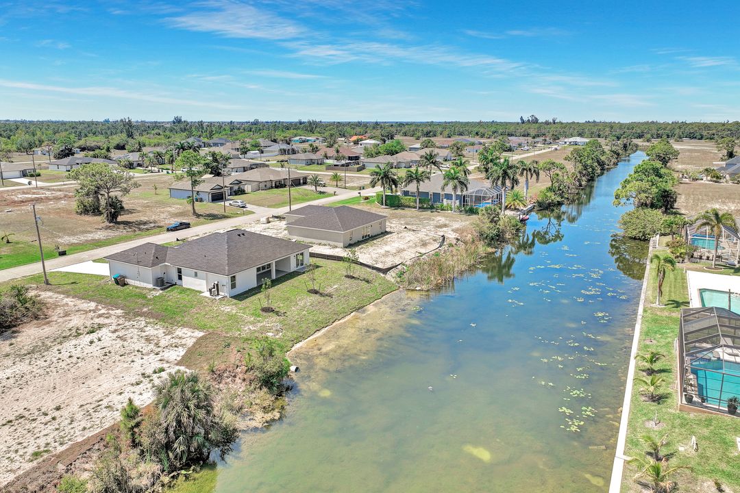 2821 NW 25th Ln, Cape Coral, FL 33993