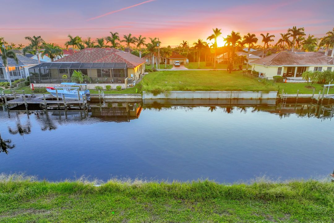 5327 SW 22nd Ave, Cape Coral, FL 33914