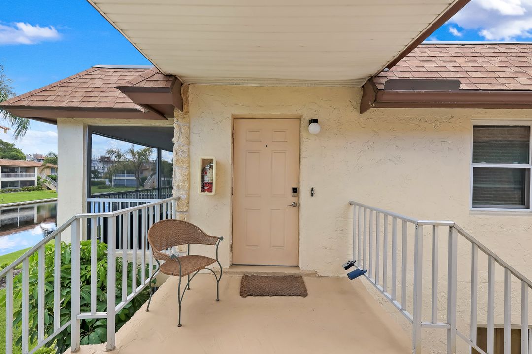 1155 Sandpiper St #D8, Naples, FL 34102