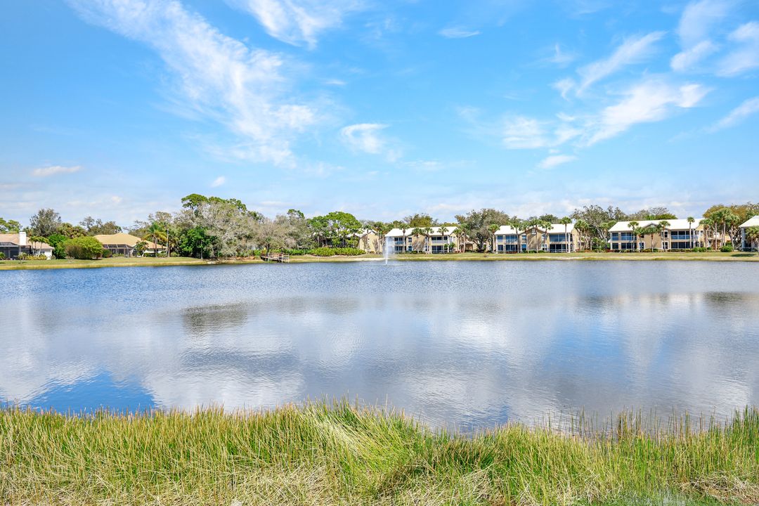 3750 Lakemont Dr, Bonita Springs, FL 34134