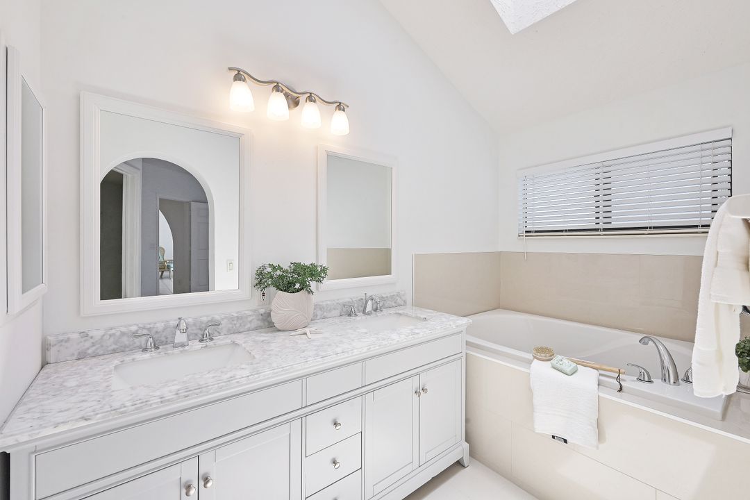 2182 Anchorage Ln #A, Naples, FL 34104