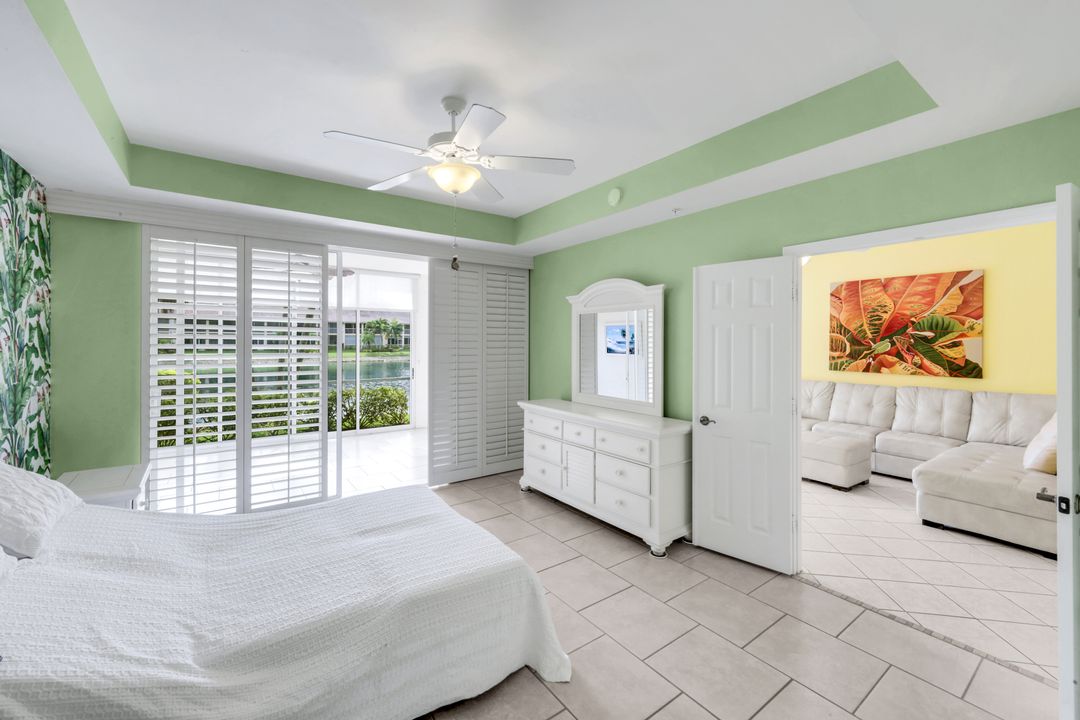 2415 Bayou Ln #3, Naples, FL 34112