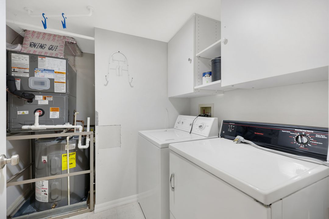 4261 Shetland Ct #205, Naples, FL 34112