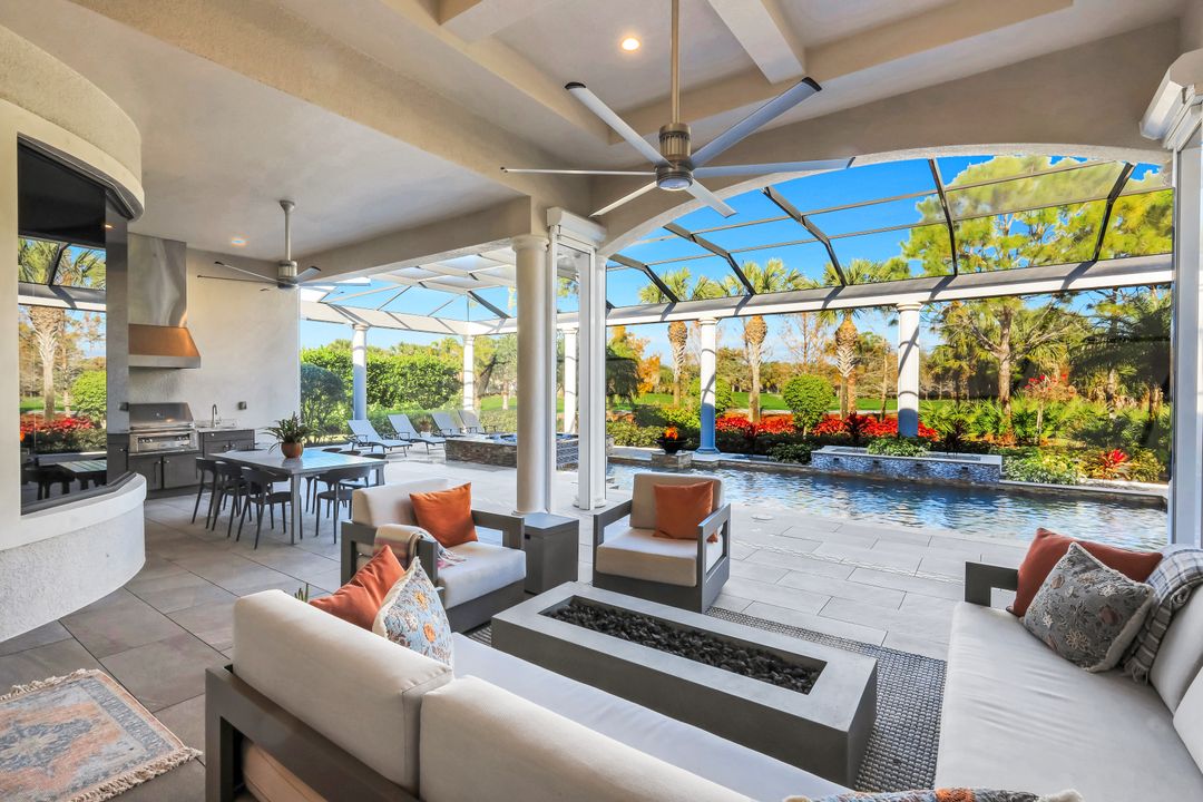 3828 Isla Del Sol Way, Naples, FL 34114