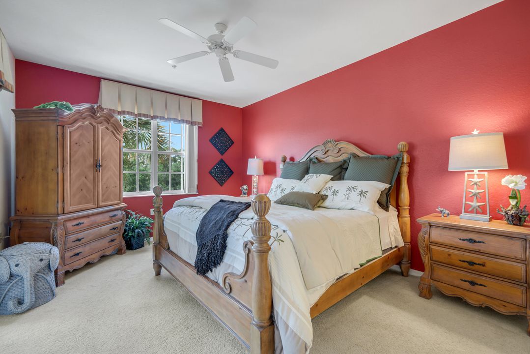 4864 Hampshire Ct #203, Naples, FL 34112